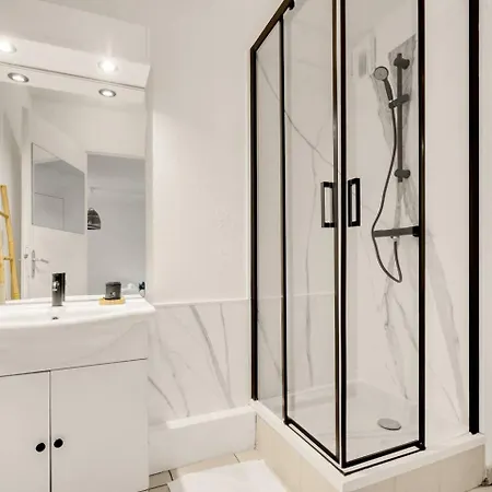 T2 Avec Terrasse - Ideal Pour 4 Voyageurs *