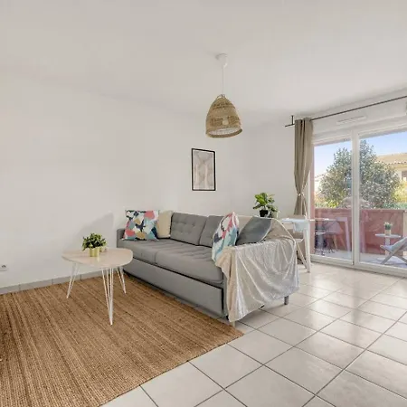 Appartement T2 Avec Terrasse - Ideal Pour 4 Voyageurs